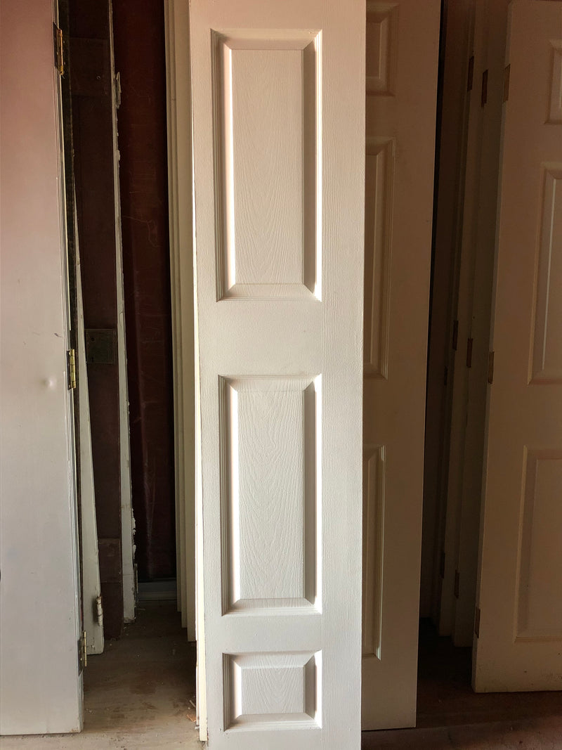 Door - white, bi-fold door